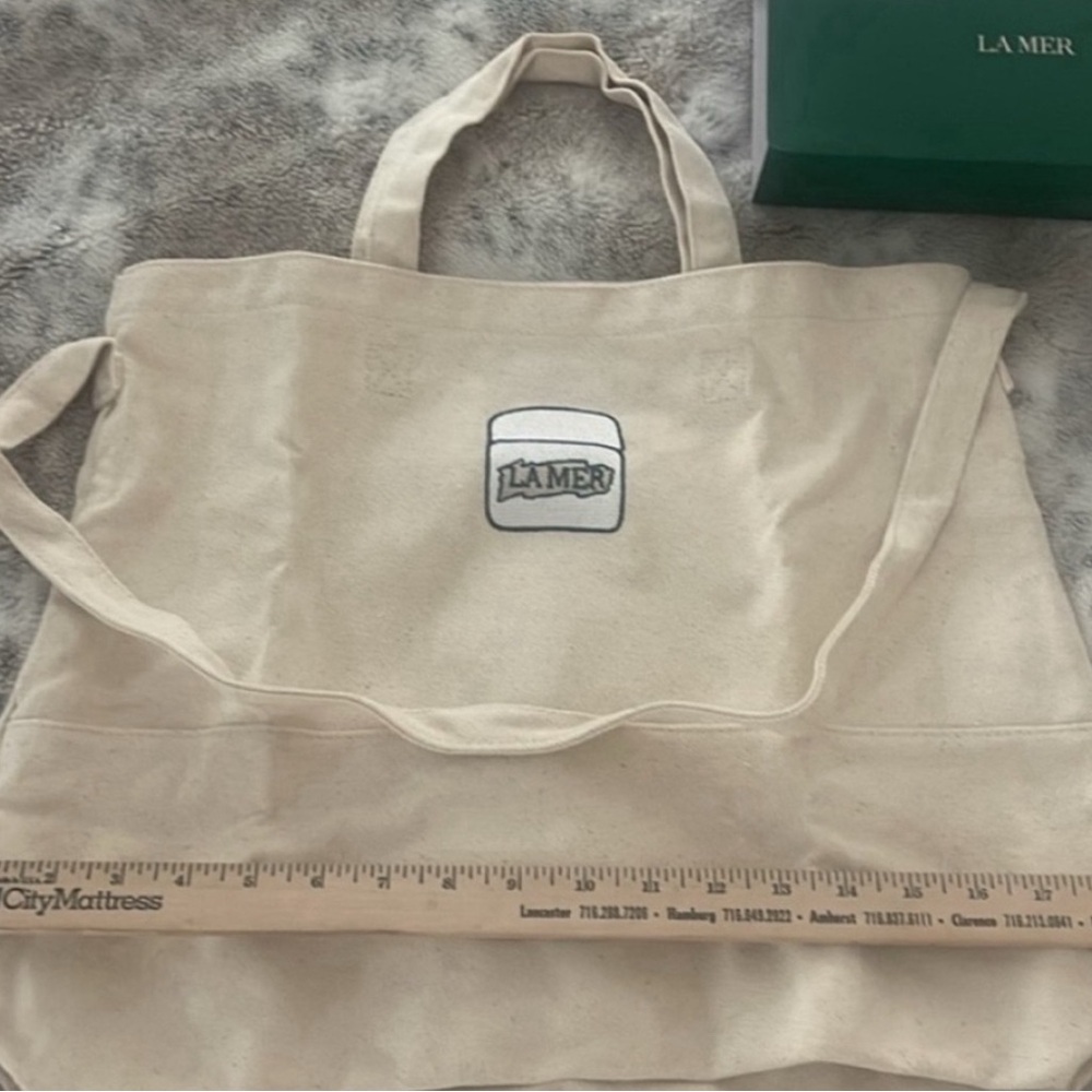 La Mer Cream Canvas Tote with Logo